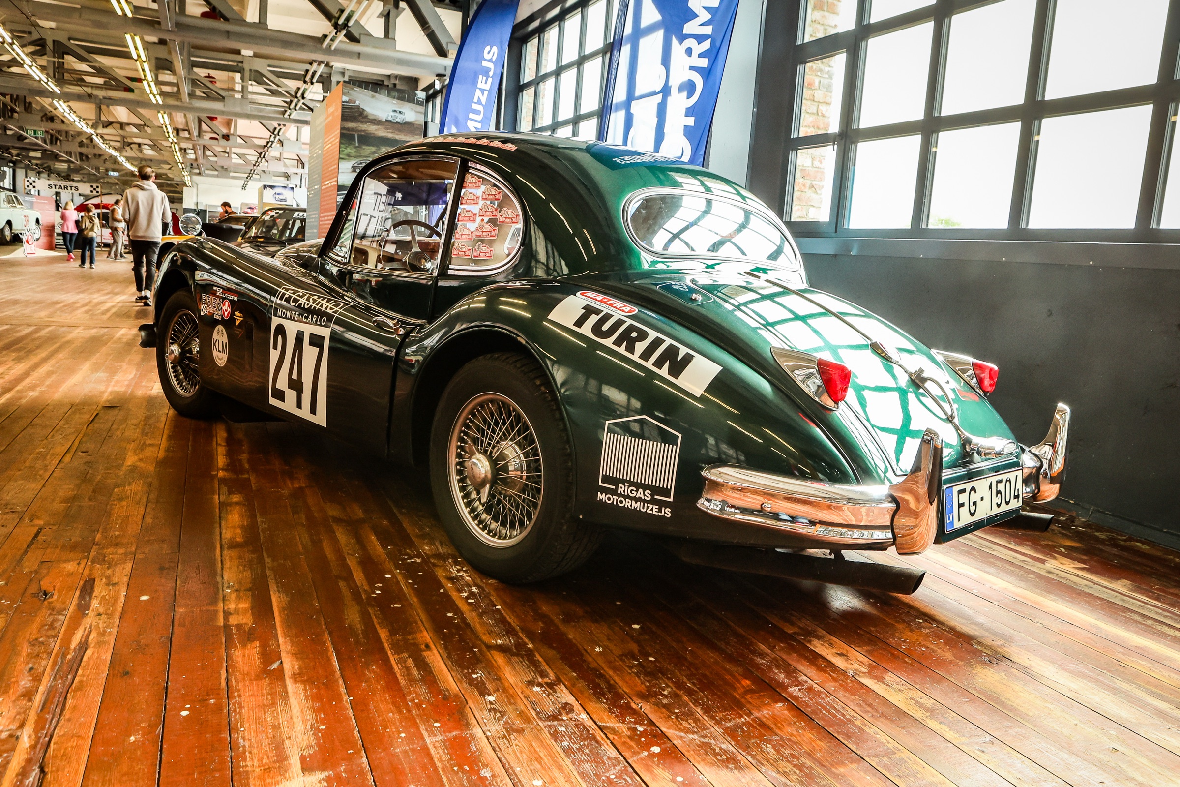 Westliche Rallye-Legende — britischer Sportwagen mit der Nummer 247
